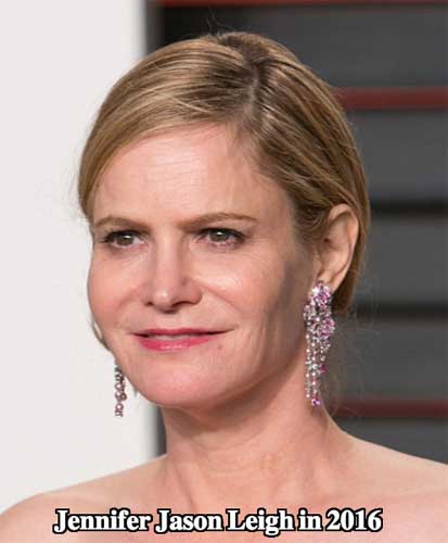 Jennifer Jason Leigh 