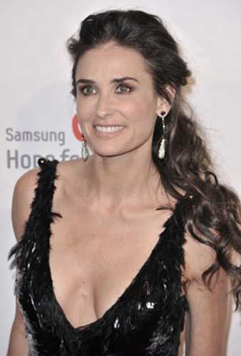 demi-moore-plastic-surgery-face